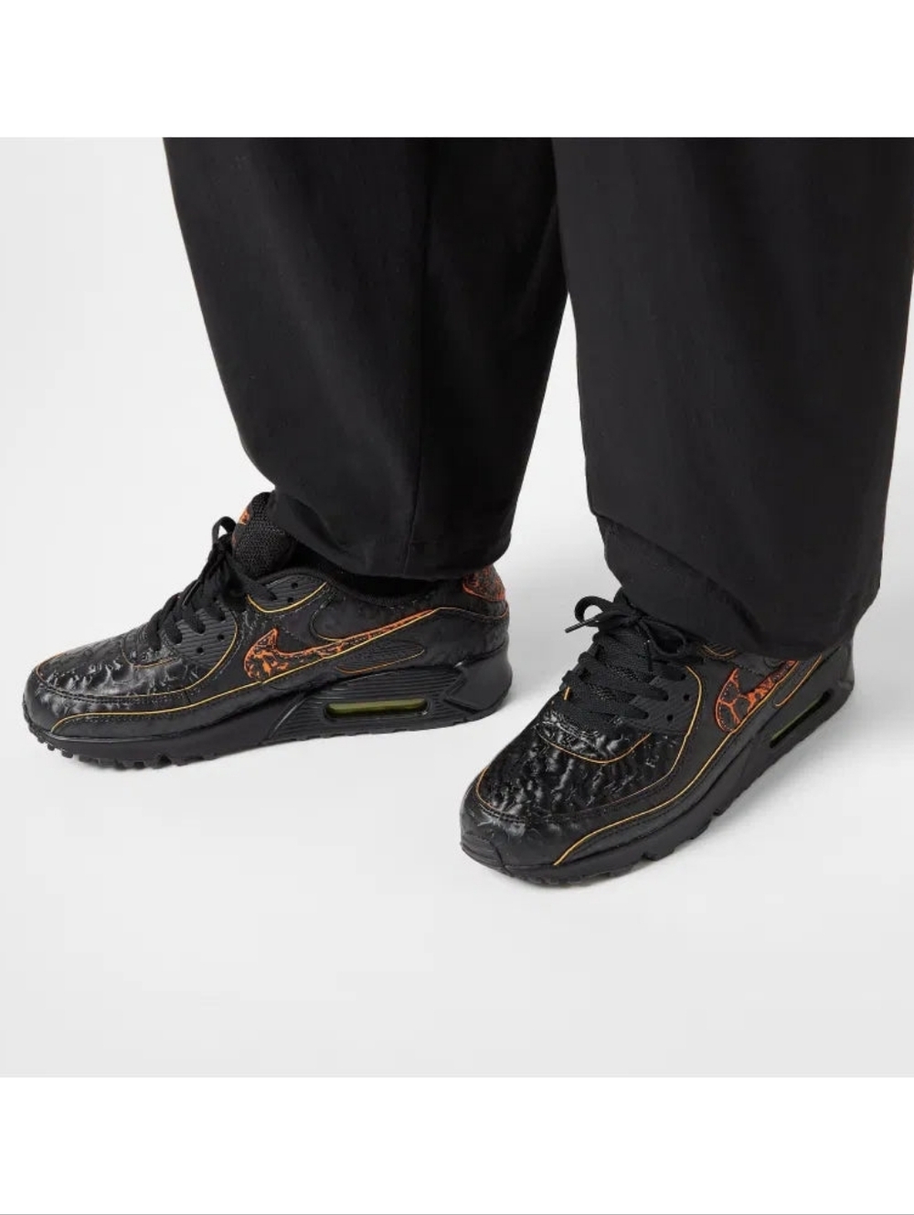 Men's Nike Air Max 90 'Volcano' - Picture 2 of 15